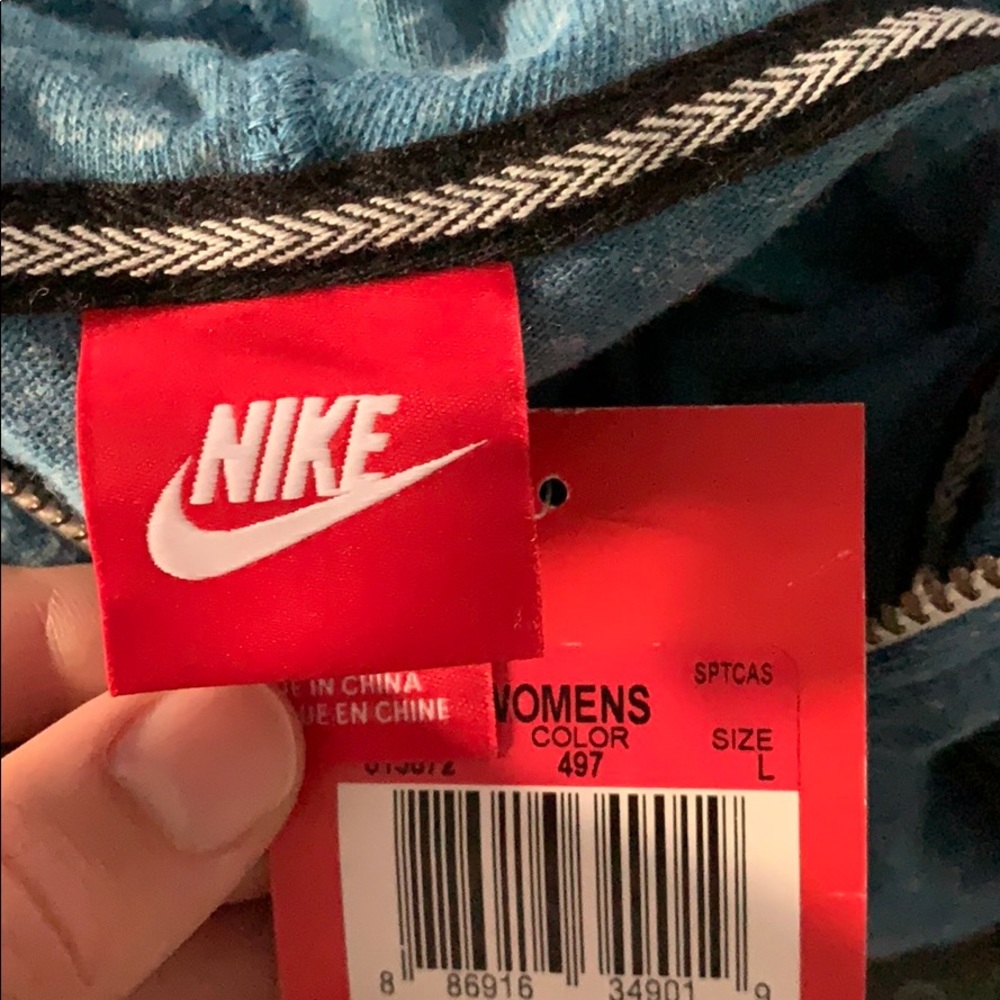 Women’s Size Large Nike Teal Sweatsuit